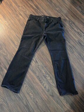 OLD NAVY Mid-Rise "WOW" Black Denim Bootcut Jeans SIZE 10 SHORT